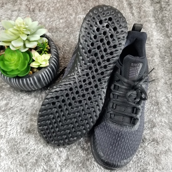 Nike Renew Flyknit Sneakers - Picture 5 of 5